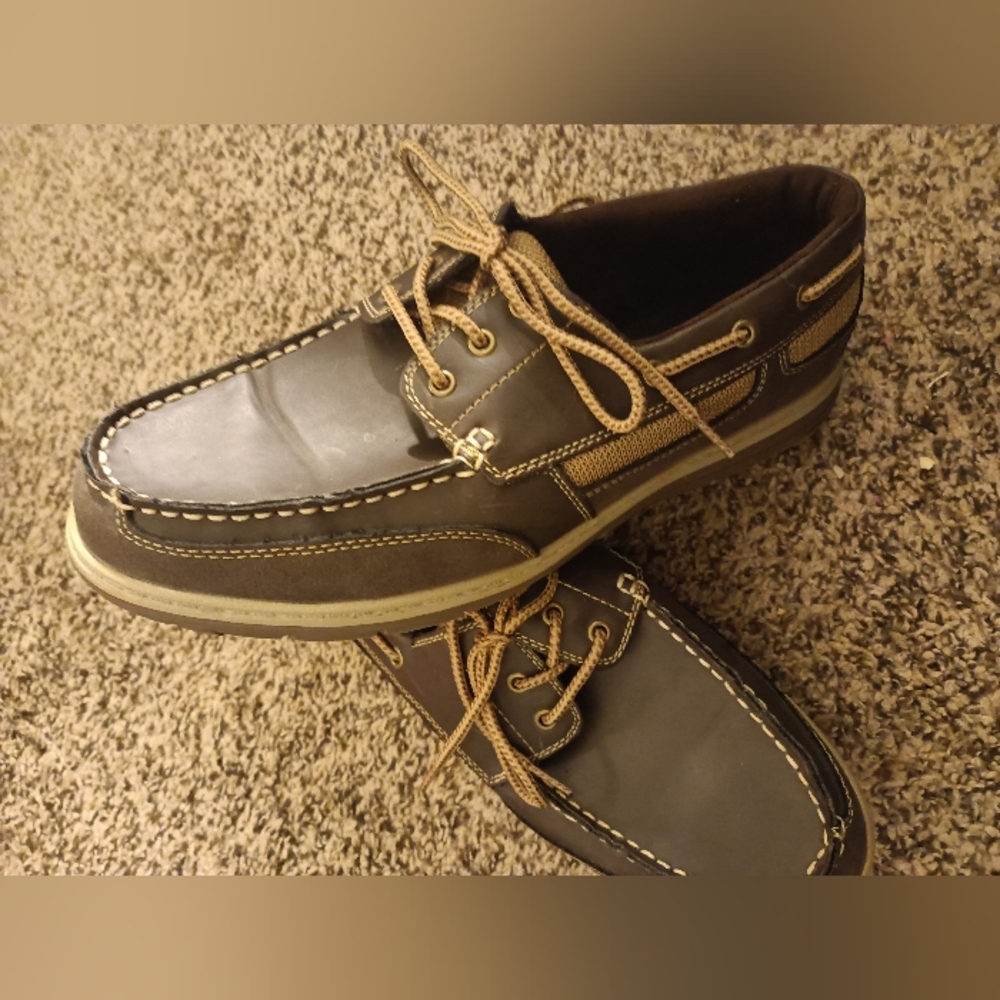 Croft & Barrow Men's Brown Boat Leather Lightweight Shoes, size 11 Medium